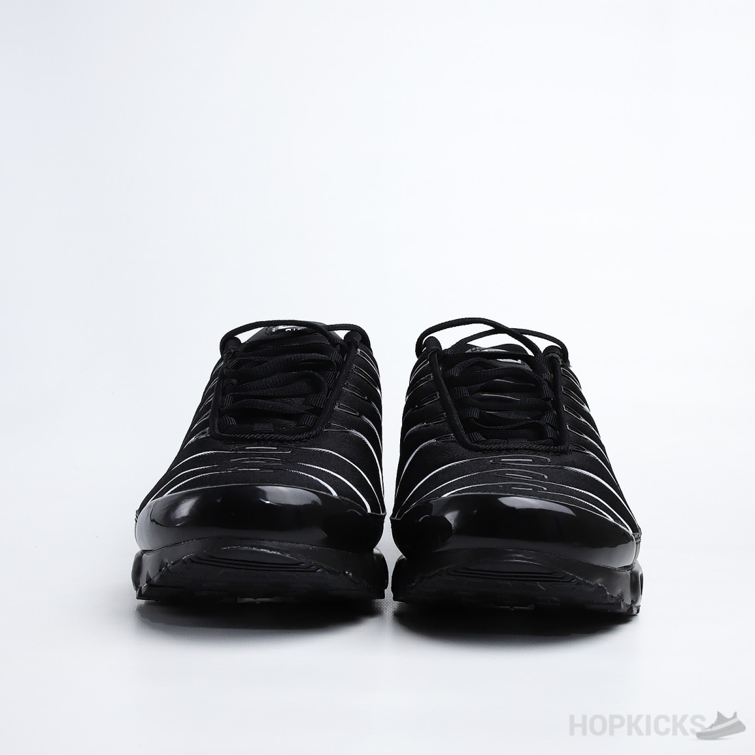 air max plus black and silver